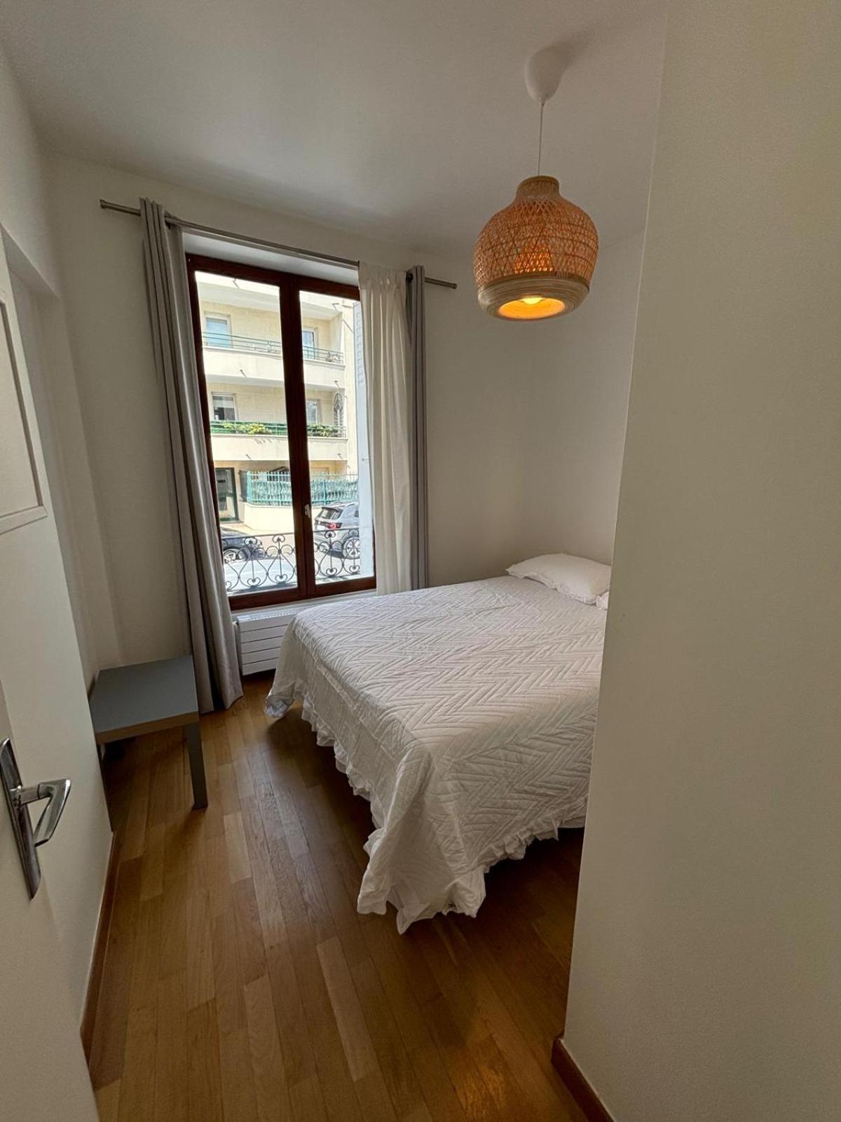 Appartement 2 Chambres Dans Une Belle Maison A Proximite De Paris Asnières Esterno foto